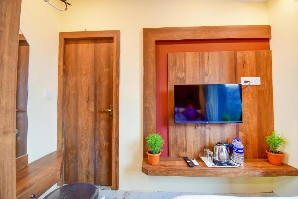 Hotel Aqua Tulip كولكاتا المظهر الخارجي الصورة