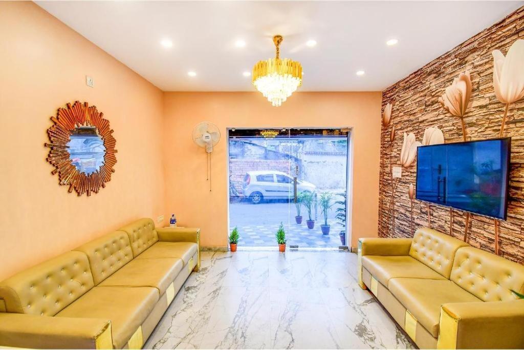 Hotel Aqua Tulip كولكاتا المظهر الخارجي الصورة